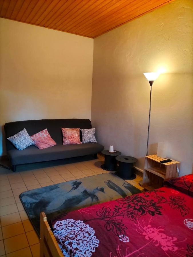 Issendolus Studio Confortable Proche Des Sites Touristiques מראה חיצוני תמונה